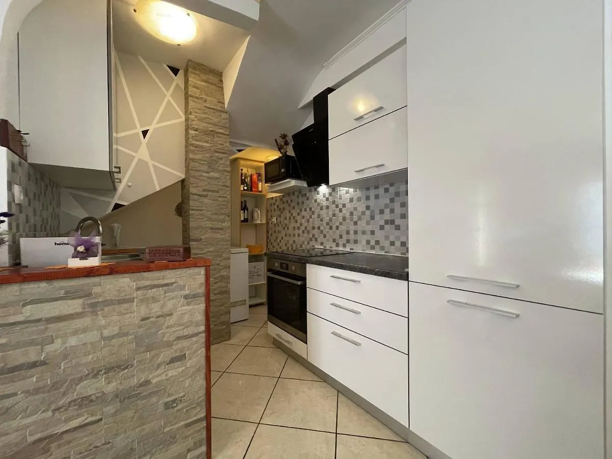 Apartment Malu Pula Croatia