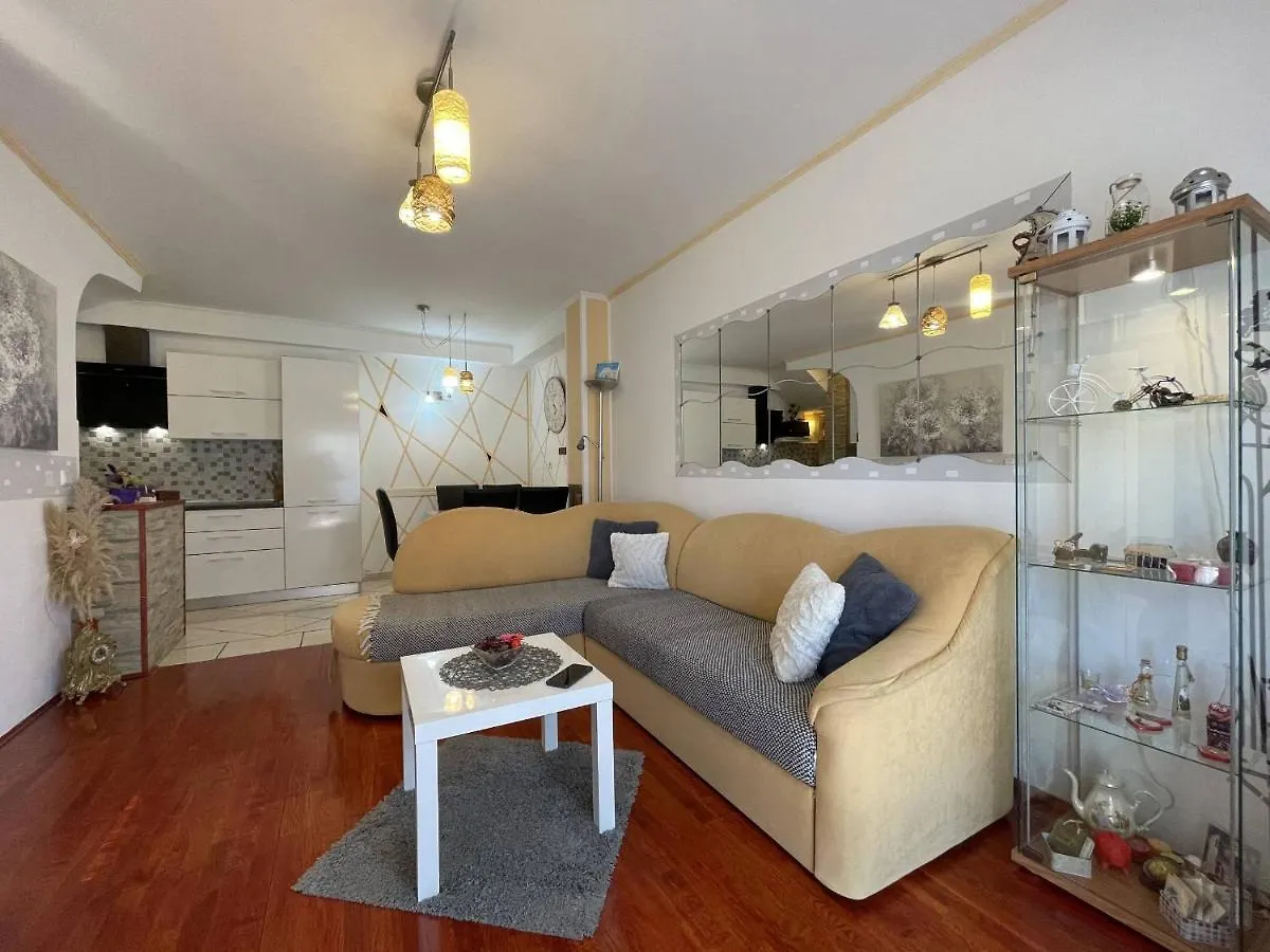 Apartment Malu Pula Chorvatsko